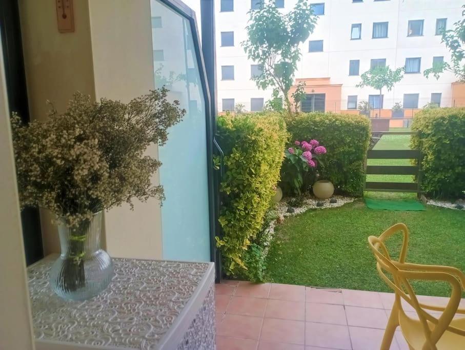 Apartamento En Primera Linea De Mar Rosas Exterior foto